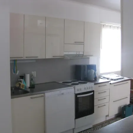 Apartment Huoneistomajoitus Hella 3c Haermae *