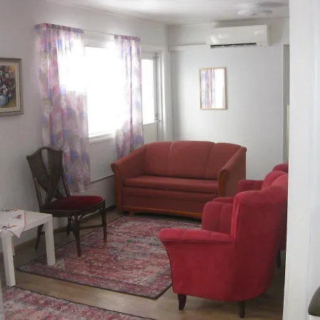 Huoneistomajoitus Hella 3c Haermae Apartment