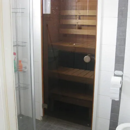 Apartment Huoneistomajoitus Hella 3c Haermae Harma